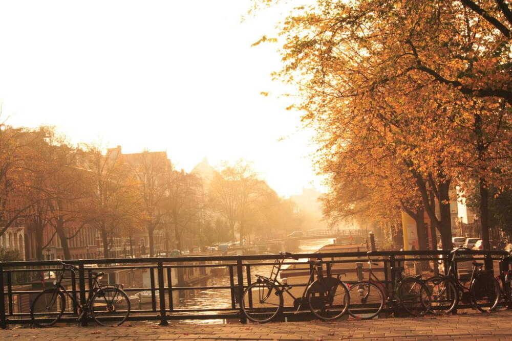 On one of the most<br>picturesque canals in the<br>heart of Amsterdam